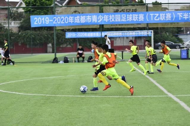 詹姆斯20+8+6浓眉23+19+4+4 湖人力克76人